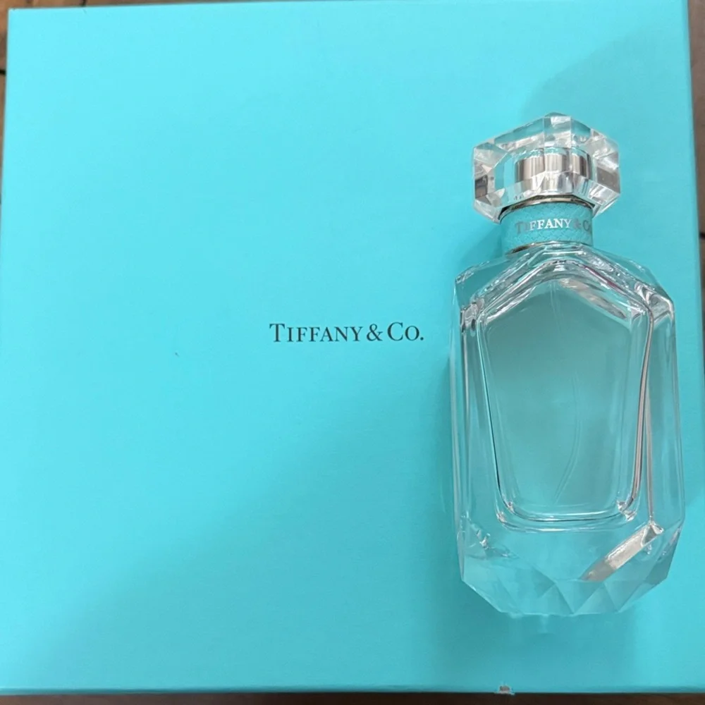 Tiffany & Co. Eau De Parfum 2.5 oz and Body Lotion gift set - Picture 2 of 14